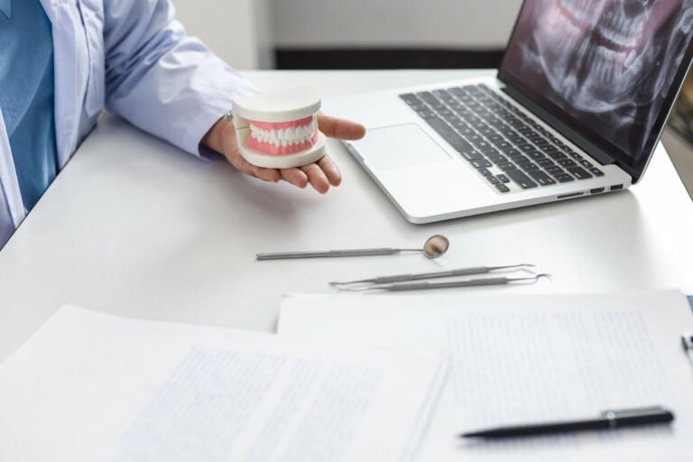 Planejamento tributário para clínicas odontológicas: reduza impostos sem riscos
